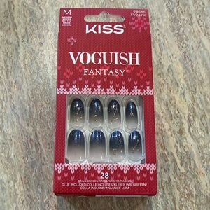 KISS Voguish Fantasy Ombre Blue Nails